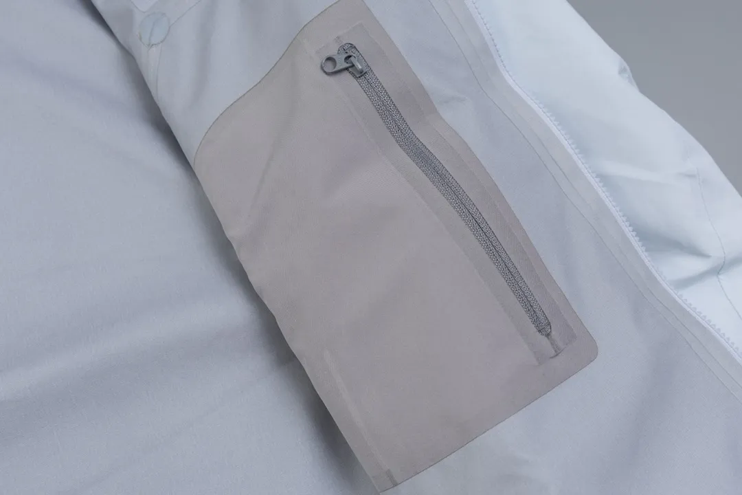 ARC'TERYX# BETA LIGHT WEIGHT BRTA LW 2024 Arc’teryx ， ， ， 。 goretex，lt 40d lightweight ， New Arrival cknit ， lt ， 。 ， logo ，lightweight 。 ， ，New Arrivallightweight recco ， ， ， ， ， 。 ， Wear-Resistant， 、 Breathable， ！ ， 3D Tri-Durance ， ， YKK ， ！